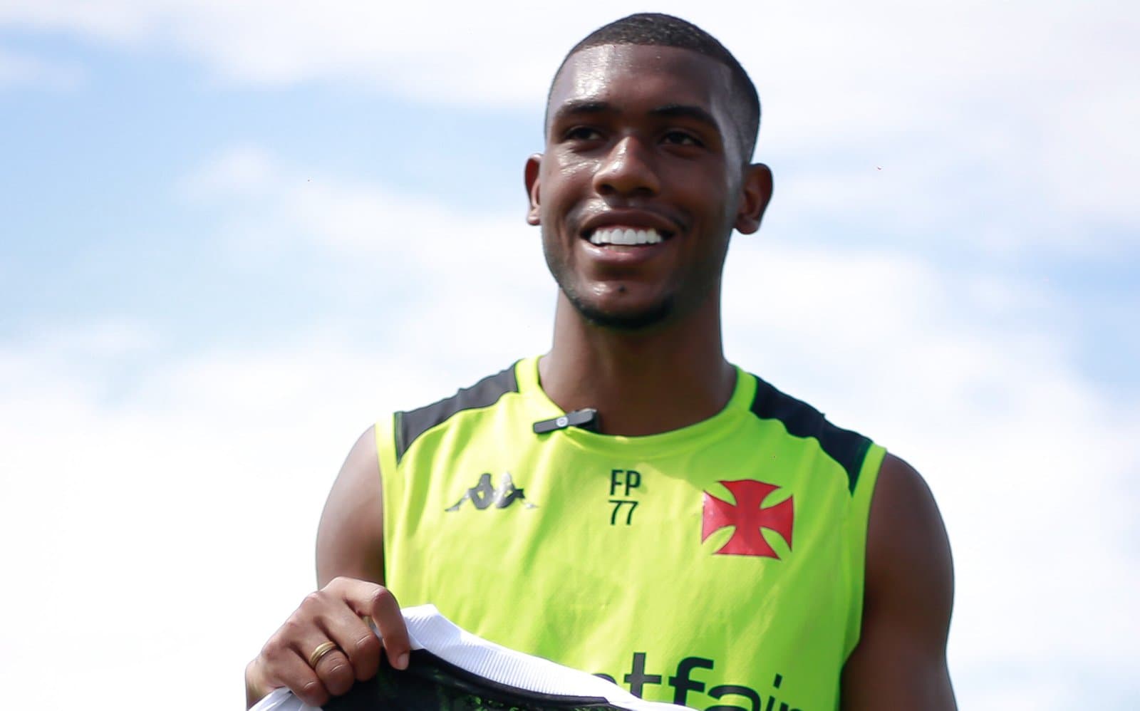 Vasco da Gama: Rayan recebe proposta do Barcelona; clube aceita deixá-lo no Brasil até 2026