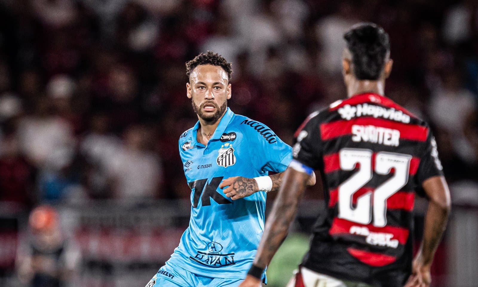 Atitude de Neymar chama atenção e jogador diz ter sido ameaçado pelo árbitro