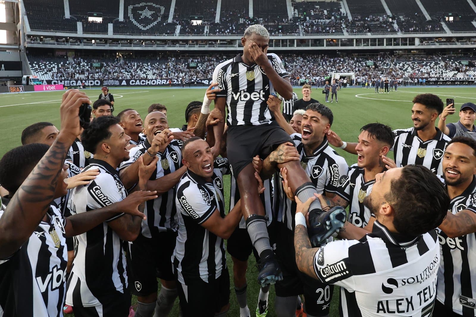 Brasileirão 2025: Veja quem se classificou para a Libertadores e Sul-Americana, além de quem caiu para a Série B
