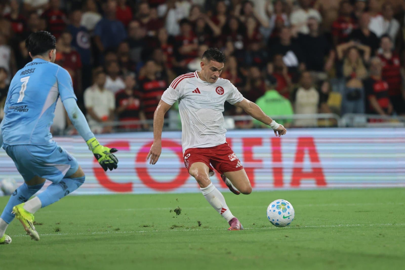 Onde assistir Inter x Palmeiras hoje (12) ao vivo: Transmissão, horário e escalações do jogo do Brasileirão