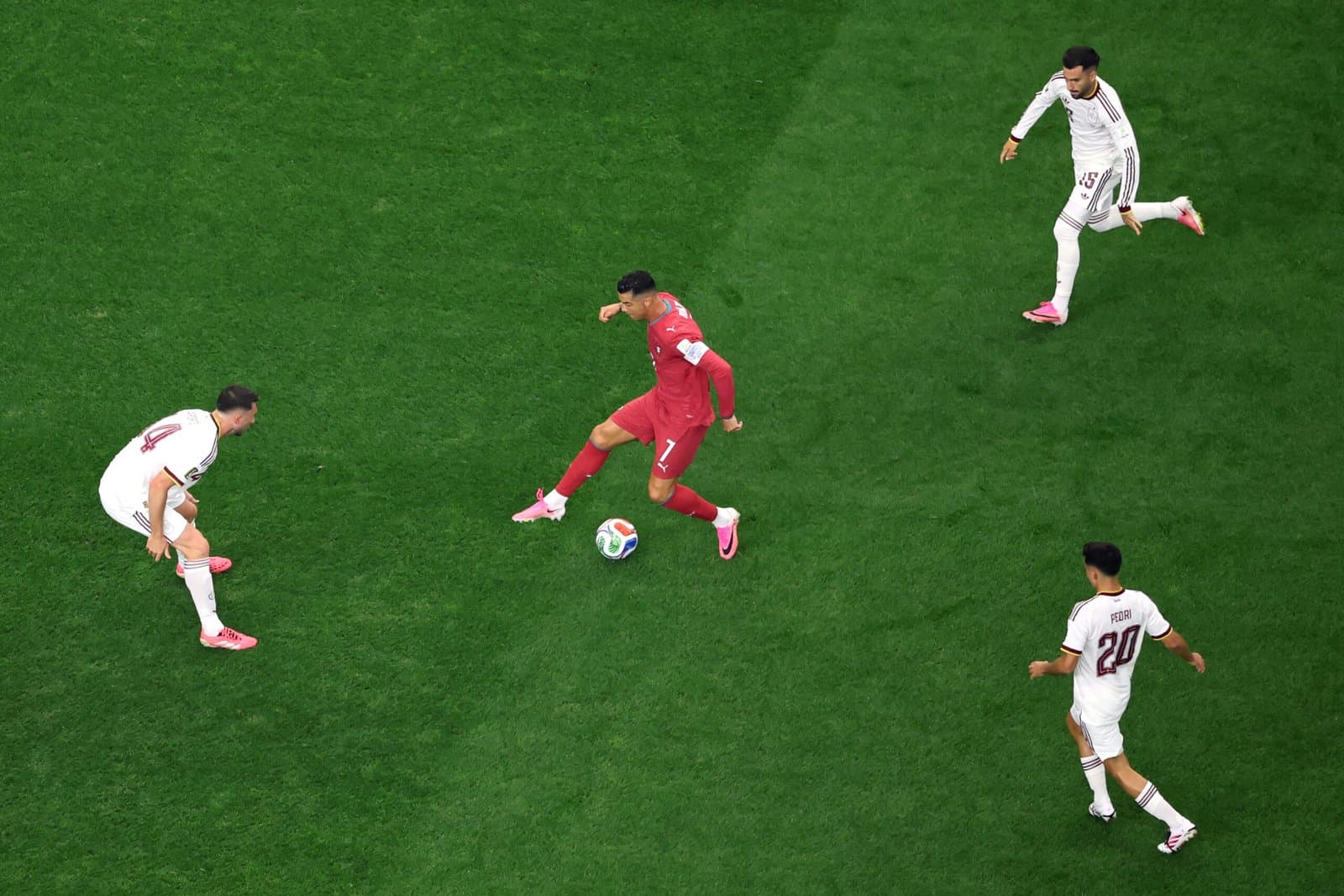 Após eliminação para a Espanha, Cristiano Ronaldo revela que foi sua última Copa do Mundo; confira