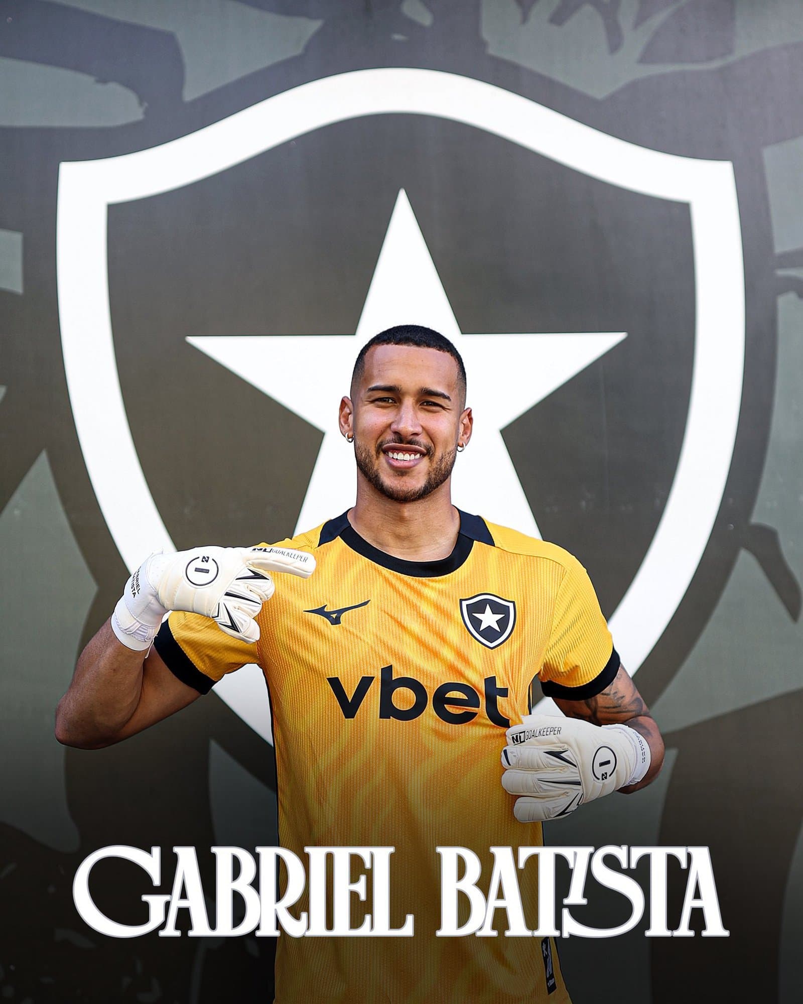 Botafogo anuncia a contratação do goleiro Gabriel Batista; veja