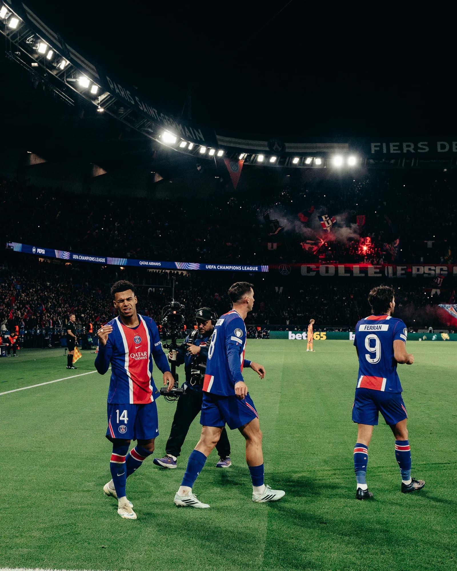 PSG acaba com invencibilidade do Barcelona na Champions League