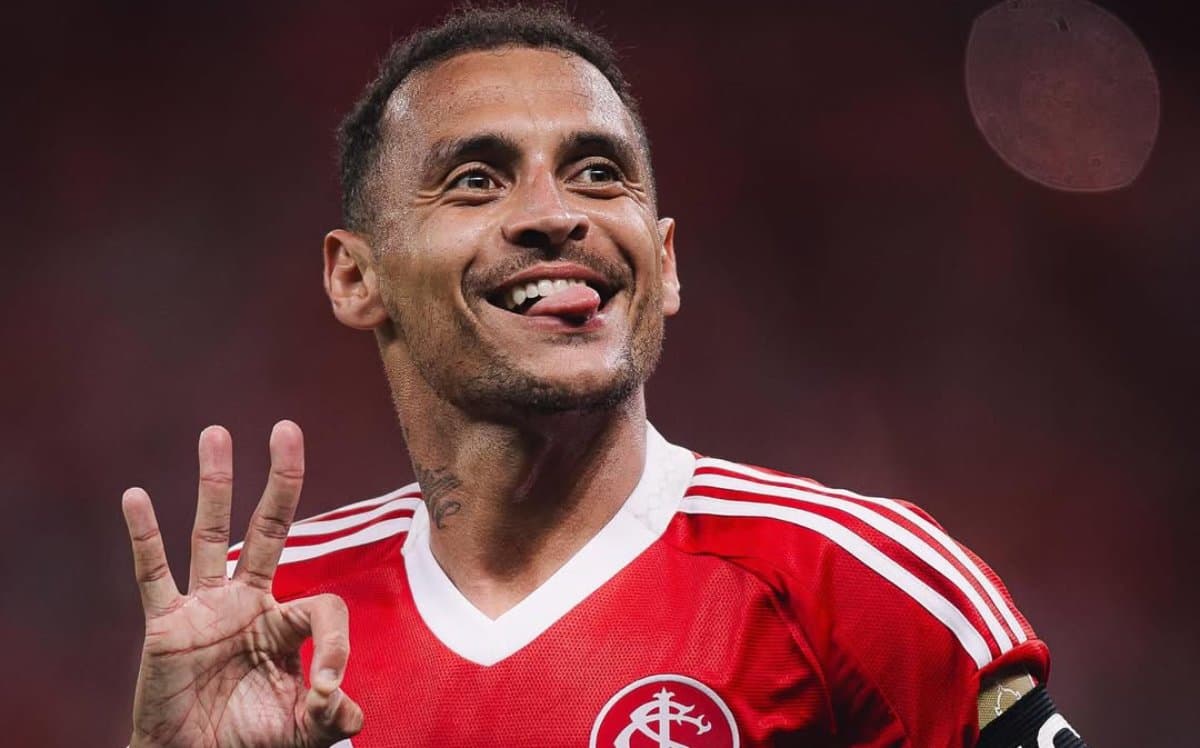 Internacional encaminha renovação com Alan Patrick