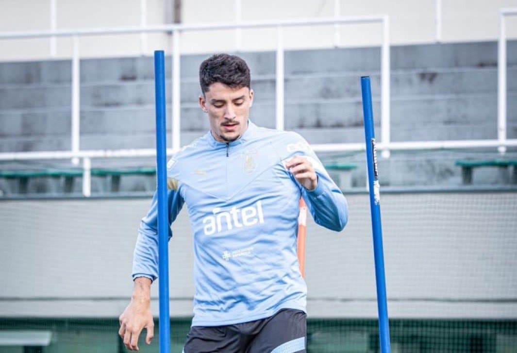 Piquerez é cortado da Seleção Uruguaia por conta de lesão e retorna ao Palmeiras