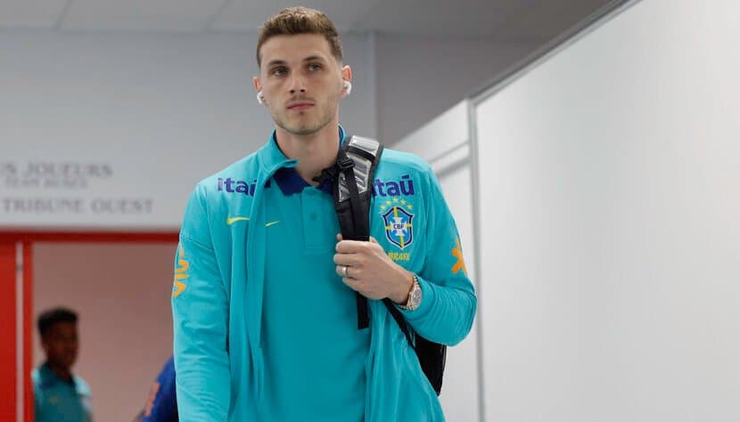 Taffarel explica que ausência de Bento não foi motivada por falhas recentes; veja