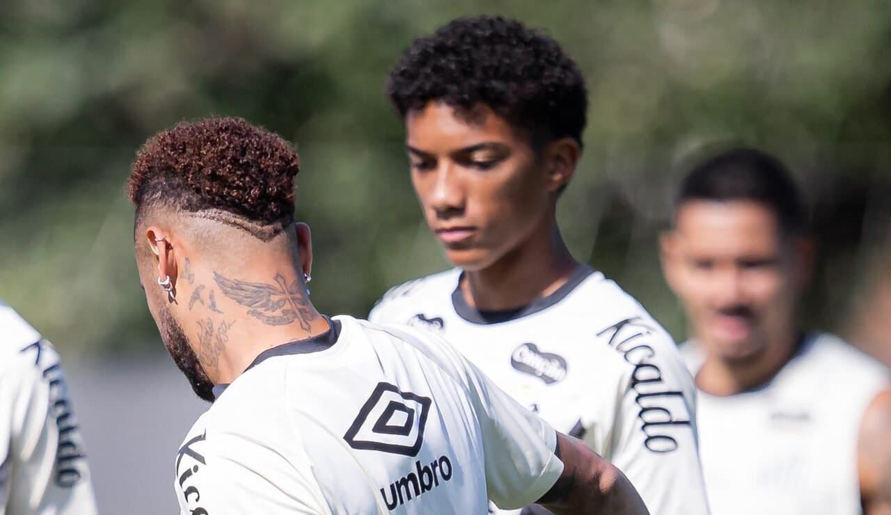 Robinho Jr. notifica o Santos, após acusar Neymar de agressão; veja