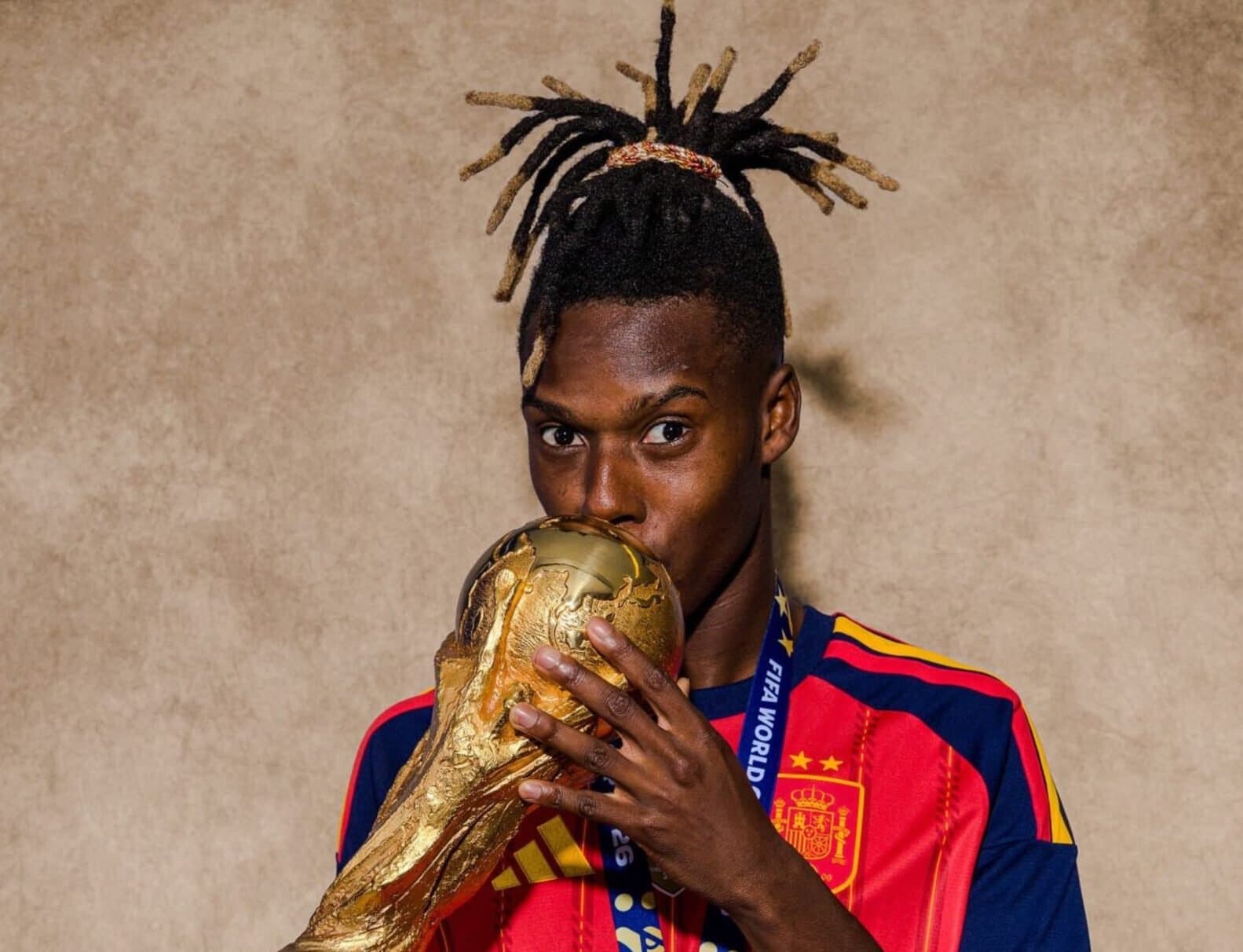 Após a conquista da Copa do Mundo da Espanha, Nico Williams dedica o título a Neymar