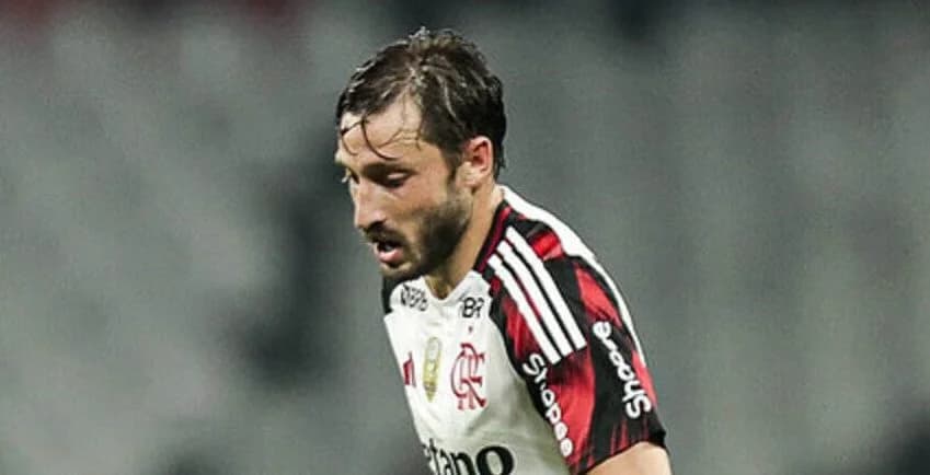 Cruzeiro anuncia contratação de Matías Vinã, do Flamengo; veja